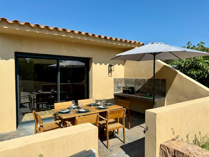 Vue extérieure de Villa Tamaricciu — Terra D'Oro, Porto-Vecchio