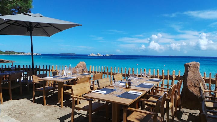 Vue sur la mer depuis la Villa Tamaricciu